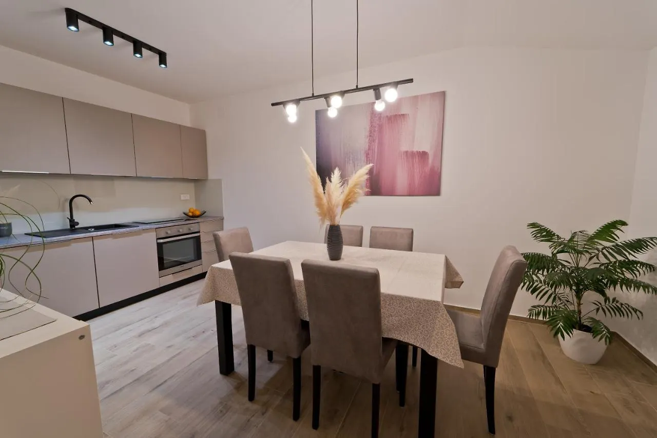 Apartment Vita Pula