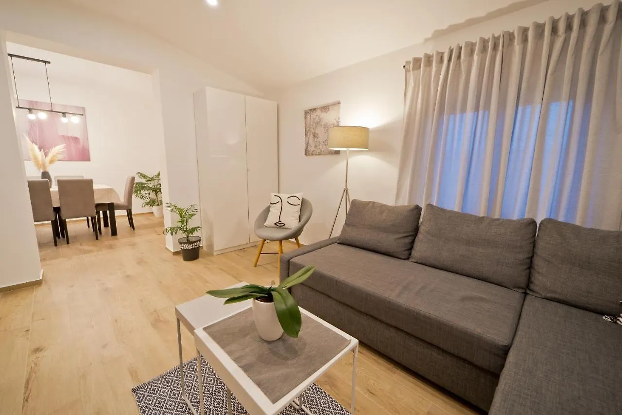 Apartment Vita Pula 0*,