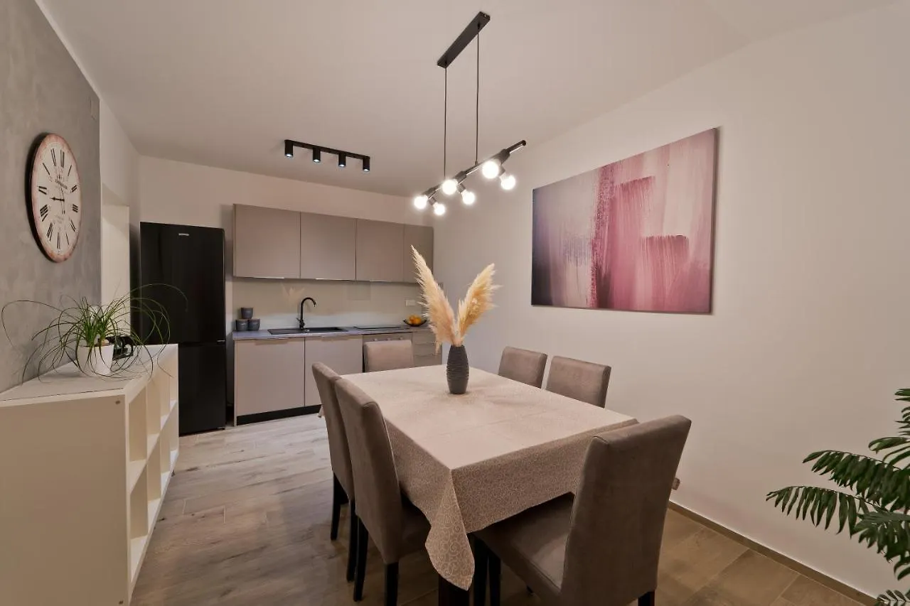 Apartment Vita Pula